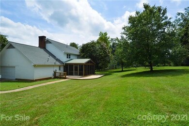 315 Gaston Ct, Statesville, NC 28625 - photo 4