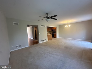 35 Carousel Cir, Hershey, PA 17033 - photo 5