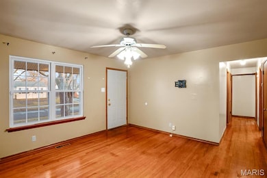 2565 Morningside Dr, Florissant, MO 63031 - photo 5