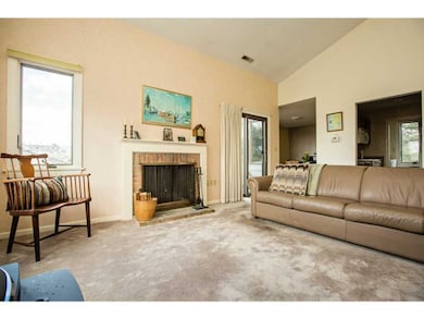 58 Seabreeze Ln, Bristol, RI 02809 - photo 4