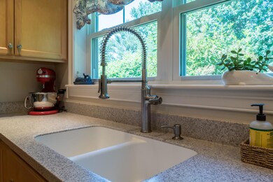 12-Kitchen-3