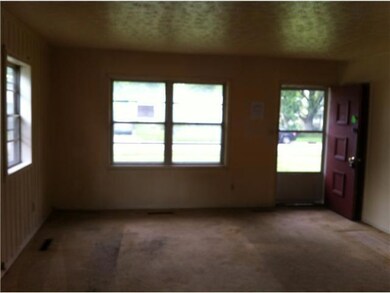 4493 Errington Rd, Columbus, OH 43227 - photo 2