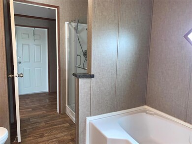 145 Grover Ct, Decatur, TX 76234 - photo 5