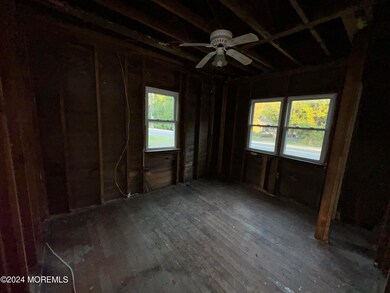 769 Cliffwood Ave, Keyport, NJ 07735 - photo 7