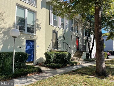 704 3rd St SW unit 121, Washington, DC 20024 - photo 5