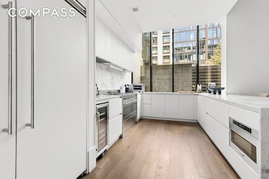 The Oosten unit TH8, Brooklyn, NY 11211 - photo 4