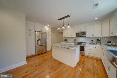 8002 Mckenstry Dr, Laurel, MD 20723 - photo 4