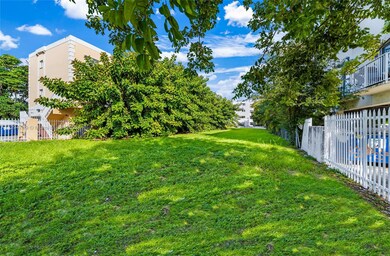 829 SW 2nd St, Miami, FL 33130 - photo 3