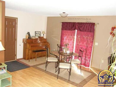 207 N 4th St, Mayetta, KS 66509 - photo 4