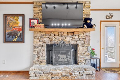 12-print-1130 Ski View Dr - 035