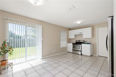 3312 Mallory Dr, Edinburg, TX 78541 - photo 3