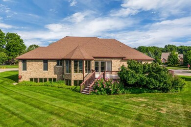 4770 Saint Andrews Ct, Ann Arbor, MI 48108 - photo 3