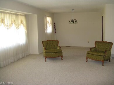 735 William Ave, Asheboro, NC 27203 - photo 4