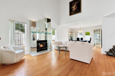 19 Glen Oaks Ct, Old Bridge, NJ 08857 - photo 4