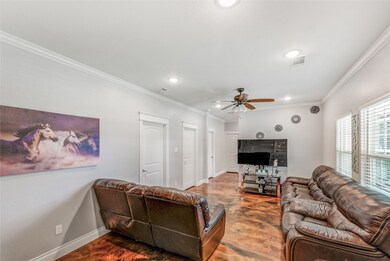 6923 Finch St, Houston, TX 77028 - photo 2