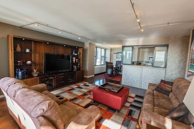 400 E Randolph St unit 2019, Chicago, IL 60601 - photo 4