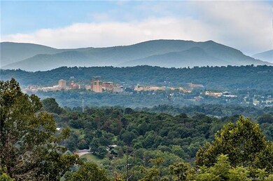 4 Chimney Crest Dr unit H, Asheville, NC 28806 - photo 2