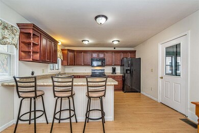 18 Lincoln St, Milford, NH 03055 - photo 3