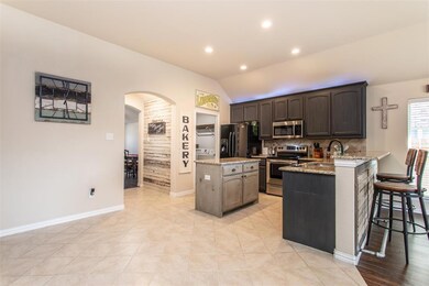 1806 Silver Oaks Dr, Gainesville, TX 76240 - photo 7