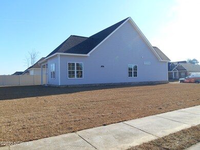 744 Megan Dr, Greenville, NC 27834 - photo 4