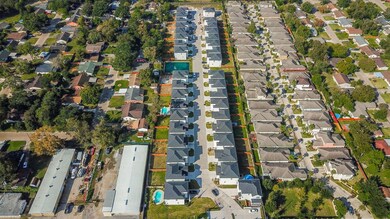 430 Yale Oaks Ln, Houston, TX 77091 - photo 2