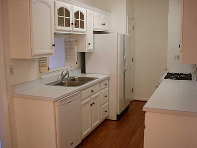 Kitchen. A highly functional eat-in  galley kitche