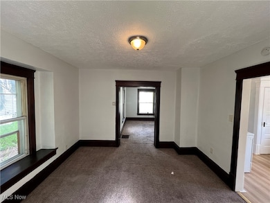 2286 6th St SW, Akron, OH 44314 - photo 6