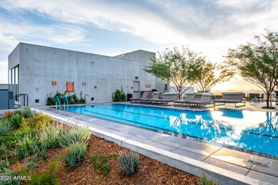 Rooftop 25yd Pool