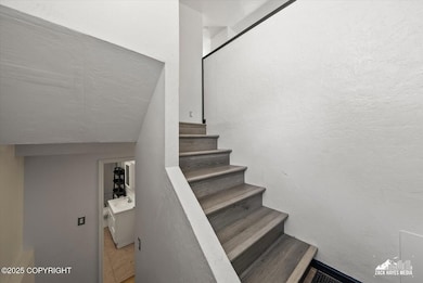 06-3215eastgatepl_ZHM_006