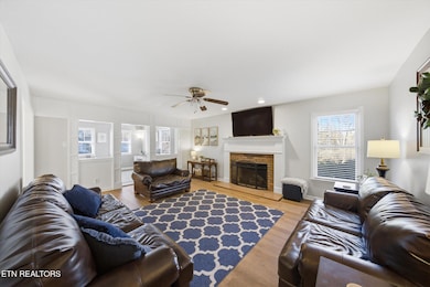 717 Oxford Hills Dr, Maryville, TN 37803 - photo 6