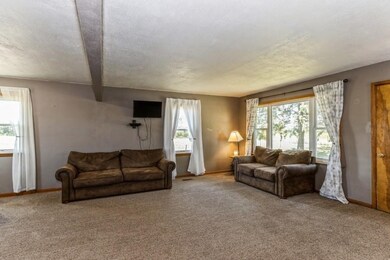 9284 W Ave, Columbus Junction, IA 52738 - photo 6