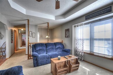 515 S Huntsman Blvd, Raymore, MO 64083 - photo 4