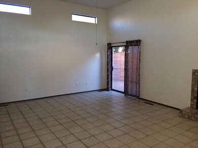 5824 Elmwood Dr NE, Albuquerque, NM 87109 - photo 4