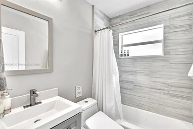 1577 NE 48th Ct, Oakland Park, FL 33334 - photo 6