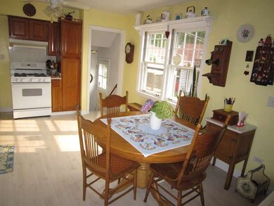 1017 Westchester Blvd, Westchester, IL 60154 - photo 4