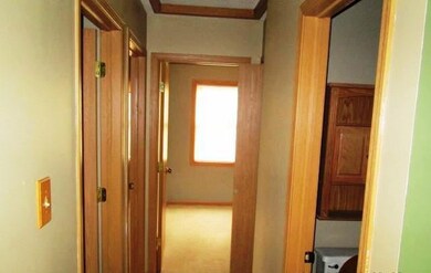 7411 Volquardsen Ave, Davenport, IA 52806 - photo 6