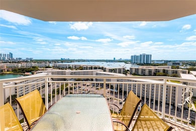 18011 Biscayne Blvd unit 1501, Aventura, FL 33160 - photo 2