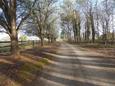 1362 Turnersburg Hwy, Statesville, NC 28625 - photo 2