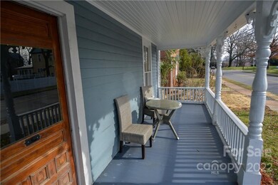 312 W End Ave, Statesville, NC 28677 - photo 5