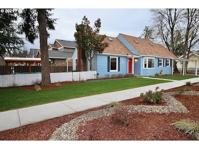 580 N Grant St, Canby, OR 97013 - photo 2