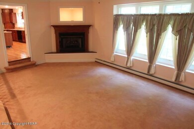 153 Wyndham Dr, Cresco, PA 18326 - photo 5