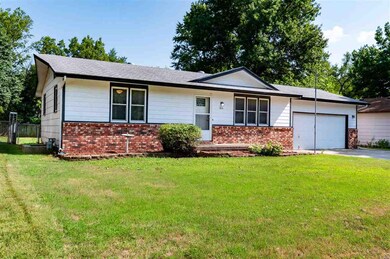 1410 Shelly Dr, Mulvane, KS 67110 - photo 2