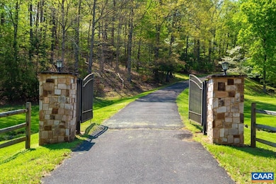 353 Bloomfield Rd, Charlottesville, VA 22903 - photo 3