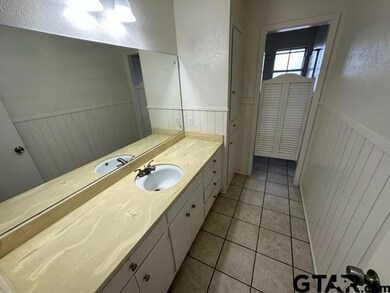 1401 Kensington Dr, Tyler, TX 75703 - photo 6