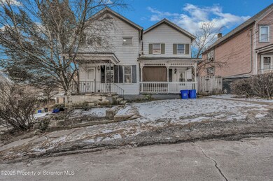 141 Throop St unit 2, Scranton, PA 18508 - photo 2