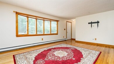 1054 Banfield Rd, Portsmouth, NH 03801 - photo 5