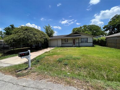 9712 Edgeworth St, Houston, TX 77093 - photo 2