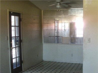 10626 Cuatro Vistas Dr unit A, El Paso, TX 79935 - photo 4