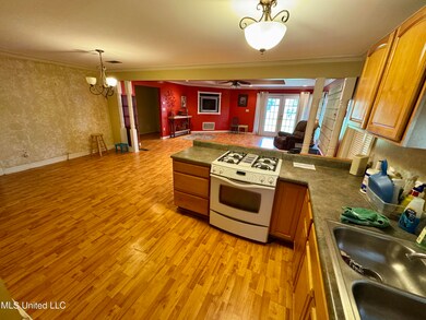 1103 N Yale St, Cleveland, MS 38732 - photo 4