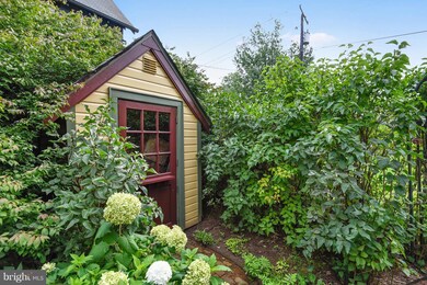 611 Pershing Dr, Silver Spring, MD 20910 - photo 5